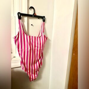 Fabletics Sunset Scoop One-Piece swimsuit